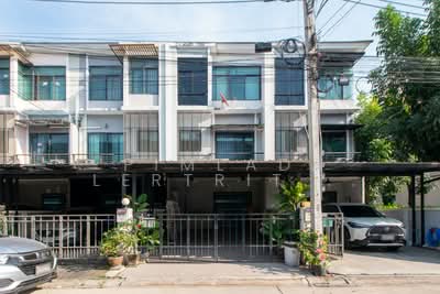 ขาย - The Metro Pattanakarn-Srinakarin : เดอะ เมทโทร พัฒนาการ-ศรีนครินทร์, กรุงเทพ