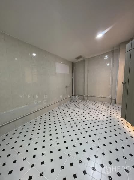 For rent Shophouse 200 sqm in Bang Kapi, Bangkok hre00246, Bangkok, Hua Mak, Bang Kapi, Bangkok, , 200 sqm, Shophouse For Rent, by Hero Realtor Co., Ltd., 500159887 - DDproperty.com