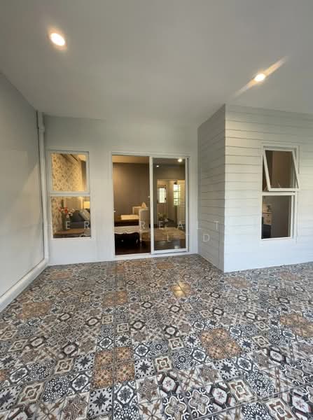 For rent Shophouse 200 sqm in Bang Kapi, Bangkok hre00246, Bangkok, Hua Mak, Bang Kapi, Bangkok, , 200 sqm, Shophouse For Rent, by Hero Realtor Co., Ltd., 500159887 - DDproperty.com