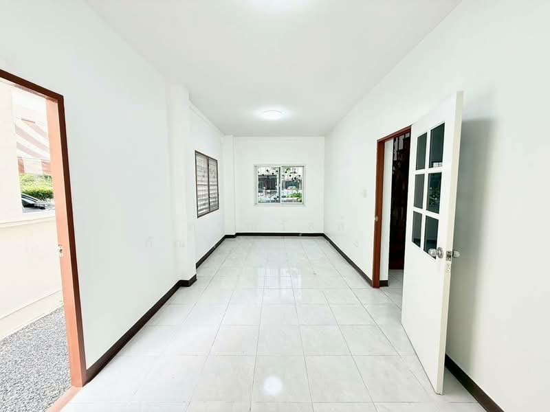 ขาย บ้านเดี่ยว หลังมุม หมู่บ้าน สุภาวัลย์ หทัยราษฎร์ 6 คลองสามวา, Bangkok, Bang Chun, Khlong Sam Wa, Bangkok, 3 Bedrooms, 150 sqm, Single Detached House For Sale, by กรณวัสส์ กัณฑวัสส์วงส์, 500159889 - DDproperty.com