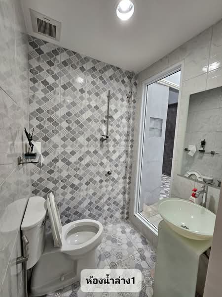 Townhome Ladprao Wanghin, Bangkok, Lat Phrao, Lat Phrao, Bangkok, 4 Bedrooms, 209 sqm, Townhouse For Sale, by ปรินทร์ญาดา ชิณโชติ, 500159903 - DDproperty.com