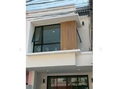 ขาย - First Home Watcharapol : เฟิสท์โฮม วัชรพล, กรุงเทพ