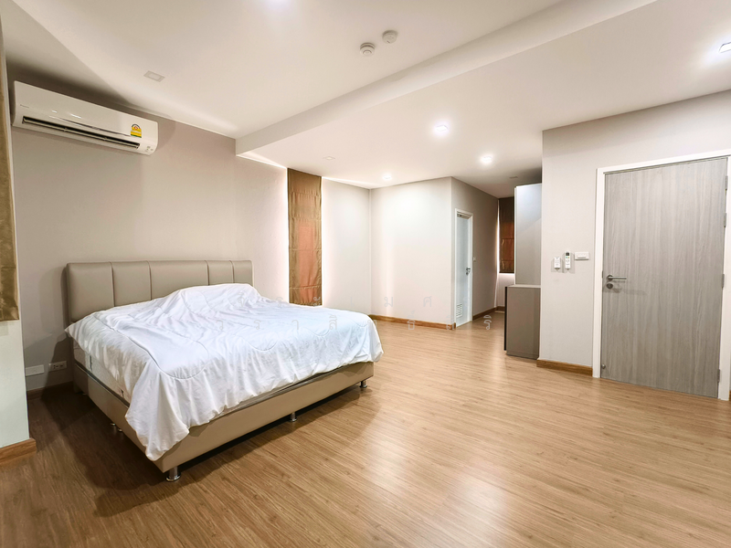 Patio Rama 9-Pattanakarn, Bangkok, Soi Pattanakarn 32, Pattanakarn Road, Suan Luang, Suan Luang, Bangkok, 3 Bedrooms, 220 sqm, Townhouse For Sale, by จิระเมศร์ วราสิทธิ์สิริ, 500159907 - DDproperty.com