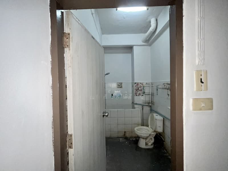 แรร์ไอเท็ม!!! ทรัพย์ใกล้รถไฟฟ้า ทำกำไร 6% ต่อปี! ขายทาวน์โฮม 3 ชั้น ใกล้ MRT บางแค และตลาดบางแค, Bangkok, Bang Khae, Bang Khae, Bangkok, 4 Bedrooms, 150 sqm, Townhouse For Sale, by คุณกัปตัน, 500159912 - DDproperty.com