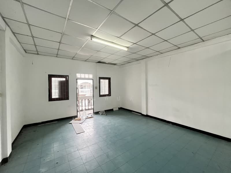 แรร์ไอเท็ม!!! ทรัพย์ใกล้รถไฟฟ้า ทำกำไร 6% ต่อปี! ขายทาวน์โฮม 3 ชั้น ใกล้ MRT บางแค และตลาดบางแค, Bangkok, Bang Khae, Bang Khae, Bangkok, 4 Bedrooms, 150 sqm, Townhouse For Sale, by คุณกัปตัน, 500159912 - DDproperty.com