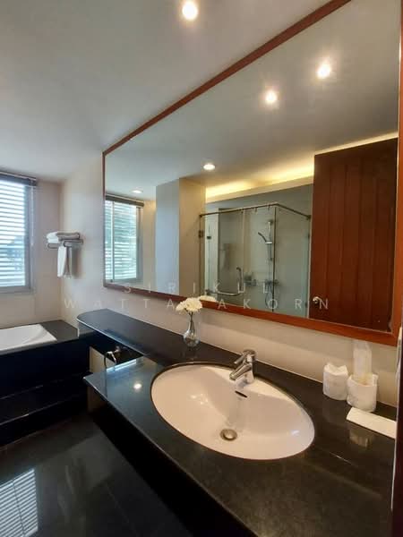 Sathorn Gallery Residences, Bangkok, 70 Pan Road, Silom, Bang Rak, Bangkok, 3 Bedrooms, 230 sqm, Condo For Rent, by Sirikul Wattanakorn, 500159920 - DDproperty.com