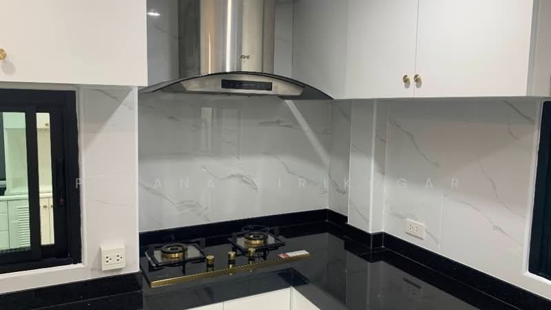 5-BR House, Bangkok, Lat Phrao, Lat Phrao, Bangkok, 5 Bedrooms, 350 sqm, Single Detached House For Rent, by Pavana Sirikogar, 500159981 - DDproperty.com