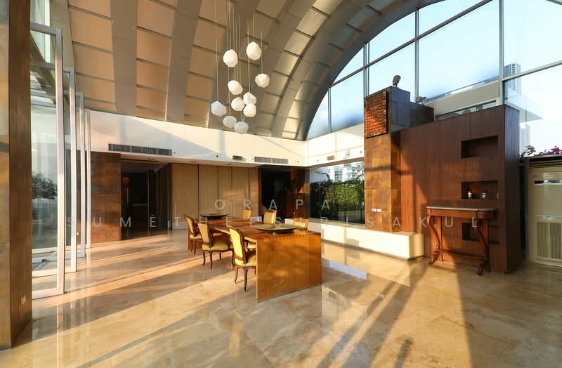 The Master Centrium Asoke-Sukhumvit : เดอะ มาสเตอร์ เซ็นเธรี่ยม อโศก-สุขุมวิท, กรุงเทพ, สุขุมวิท 21, คลองเตยเหนือ, วัฒนา, กรุงเทพ, 430 ตร.ม., คอนโด ขาย, โดย Orapa Sumetheesirisakul, 500160009 - DDproperty.com