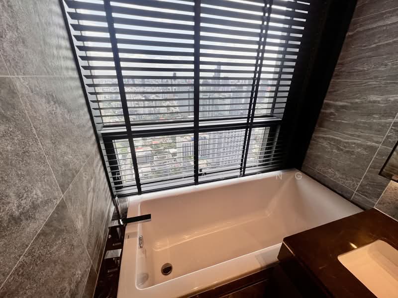 The Esse Sukhumvit 36, Bangkok, Soi Sukhumvit 36, Sukhumvit Road, Phra Kanong, Khlong Toei, Bangkok, 2 Bedrooms, 74 sqm, Condo For Rent, by Ratsarin Sirinipaspong, 500160017 - DDproperty.com