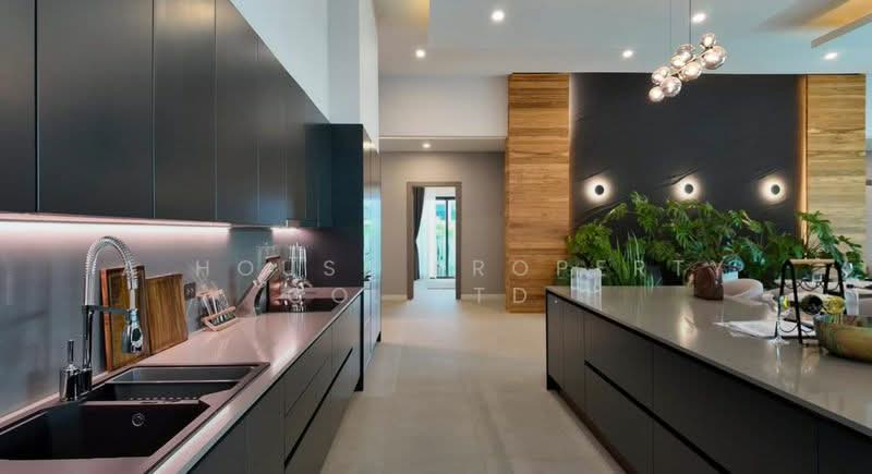 Luxury house for sale in Pattaya, move in Ready, Soi Thung Klom-Tal Man., Chon Buri (Pattaya), Nong Pru, Bang Lamung (Pattaya), Chon Buri (Pattaya), 5 Bedrooms, 620 sqm, Single Detached House For Sale, by A House Property Co.,Ltd., 500160038 - DDproperty.com