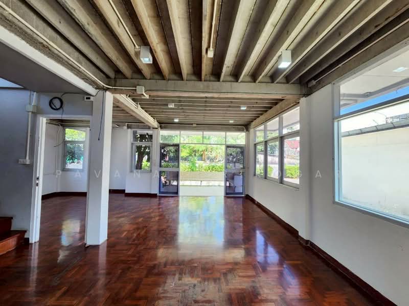 4-BR House, Bangkok, Lat Phrao, Lat Phrao, Bangkok, 4 Bedrooms, 325 sqm, Single Detached House For Rent, by Pavana Sirikogar, 500160048 - DDproperty.com