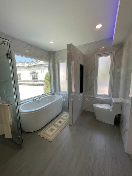 Sukhumvit Garden City 2, Bangkok, Bang Chak, Phra Khanong, Bangkok, 4 Bedrooms, 250 sqm, Single Detached House For Sale, by Orapa Sumetheesirisakul, 500160114 - DDproperty.com