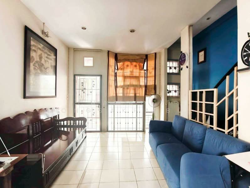 ขายทาวน์โฮม 3 ชั้น หลังมุม บ้านริมสวนดอนเมือง ซอยประชาอุทิศ12 มีพื้นที่ด้านข้าง ต่อเติมครัว, กรุงเทพ, ประชาอุทิศ, ดอนเมือง, ดอนเมือง, กรุงเทพ, 180 ตร.ม., ทาวน์เฮ้าส์ ขาย, โดย CHAWALIT KONGSAKPAIBUL, 500160124 - DDproperty.com