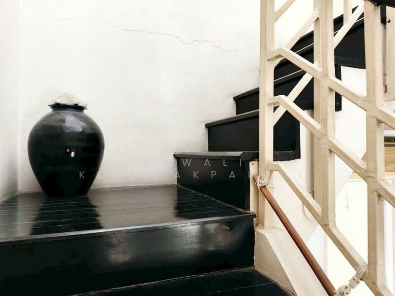 ขายทาวน์โฮม 3 ชั้น หลังมุม บ้านริมสวนดอนเมือง ซอยประชาอุทิศ12 มีพื้นที่ด้านข้าง ต่อเติมครัว, กรุงเทพ, ประชาอุทิศ, ดอนเมือง, ดอนเมือง, กรุงเทพ, 180 ตร.ม., ทาวน์เฮ้าส์ ขาย, โดย CHAWALIT KONGSAKPAIBUL, 500160124 - DDproperty.com