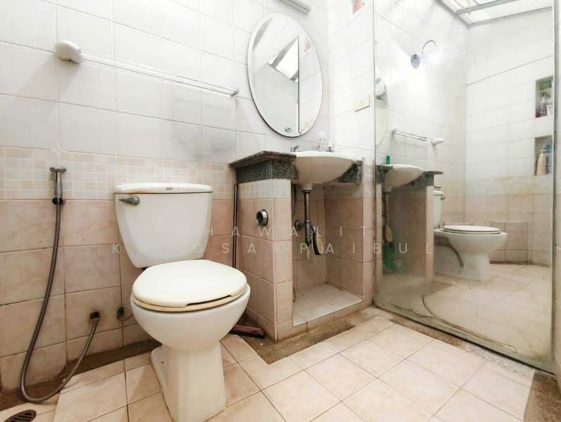 3-story corner townhome for sale in Rim Suan Don Mueang, Soi Pracha Uthit 12., Bangkok, ประชาอุทิศ, Don Mueang, Don Mueang, Bangkok, 3 Bedrooms, 180 sqm, Townhouse For Sale, by CHAWALIT KONGSAKPAIBUL, 500160124 - DDproperty.com