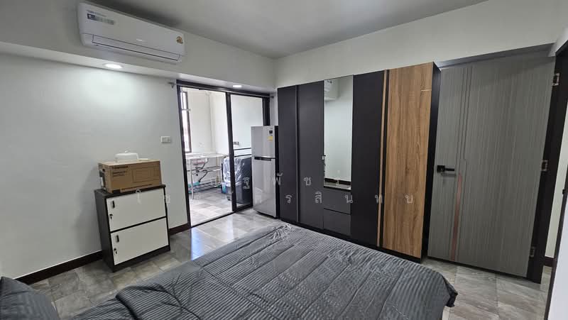 Merlin Tower : เมอร์ลินทาวเวอร์, กรุงเทพ, ซอยนราธิวาสราชนครินทร์ 14, ทุ่งวัดดอน, สาทร, กรุงเทพ, 40 ตร.ม., คอนโด ให้เช่า, โดย ณัฐพัชร์ โชติอัครสินทบ, 500160135 - DDproperty.com