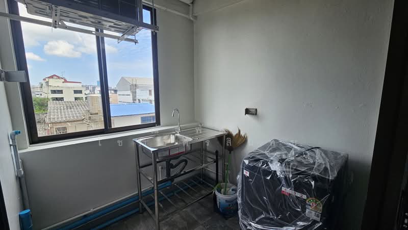 Merlin Tower, Bangkok, Soi Narathiwat 14 Sathon Road, Thung Wat Don, Sathon, Bangkok, 1 Bedroom, 40 sqm, Condo For Rent, by ณัฐพัชร์ โชติอัครสินทบ, 500160135 - DDproperty.com