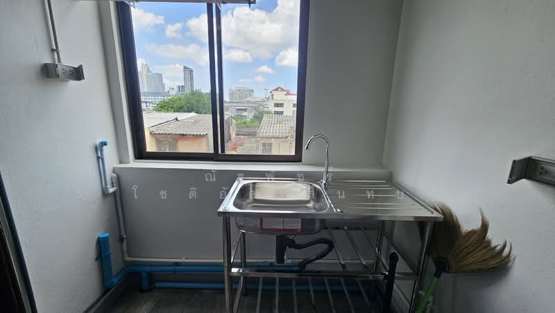 Merlin Tower, Bangkok, Soi Narathiwat 14 Sathon Road, Thung Wat Don, Sathon, Bangkok, 1 Bedroom, 40 sqm, Condo For Rent, by ณัฐพัชร์ โชติอัครสินทบ, 500160135 - DDproperty.com