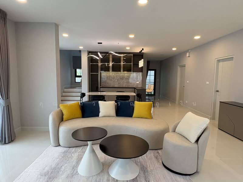 Centro Bangna, Samut Prakan, 111 Soi 3, Bang Kaeo, Bang Plee, Samut Prakan, 4 Bedrooms, 303 sqm, Single Detached House For Rent, by คุณรวีวรรณ อู่เงิน, 500160138 - DDproperty.com