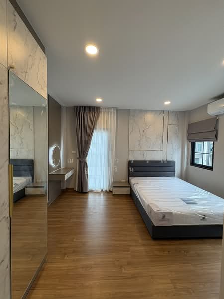 Centro Bangna, Samut Prakan, 111 Soi 3, Bang Kaeo, Bang Plee, Samut Prakan, 4 Bedrooms, 303 sqm, Single Detached House For Rent, by คุณรวีวรรณ อู่เงิน, 500160138 - DDproperty.com