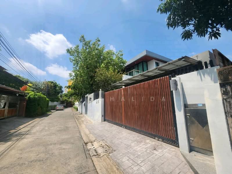 Single house for sale near MRT Sutthisan, Ratchada-Huai Khwang., Bangkok, สุทธิสารวินิจฉัย, Din Daeng, Din Daeng, Bangkok, 3 Bedrooms, 540 sqm, Single Detached House For Sale, by Yui Chalida, 500160139 - DDproperty.com