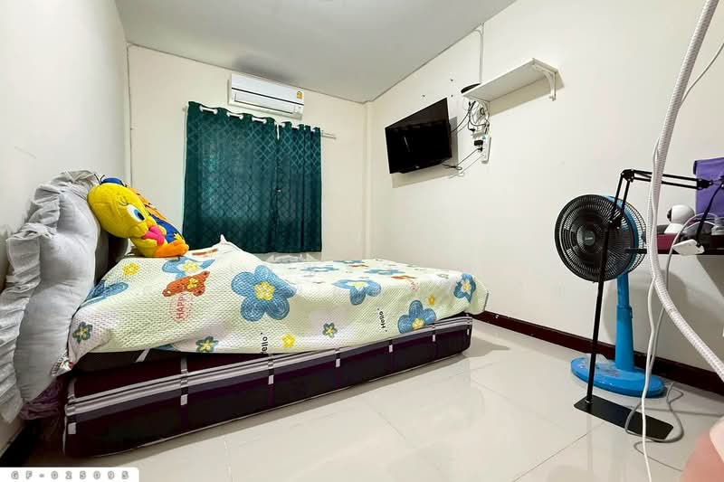 GF-025095 Townhouse, Suetrong Bang Bua Thong-340, Nonthaburi, near Sombatburi Market, Nonthaburi, Lahan, Bang Bua Thong, Nonthaburi, 2 Bedrooms, 110 sqm, Townhouse For Sale, by Benchawarin Pakkawetppisit, 500160157 - DDproperty.com