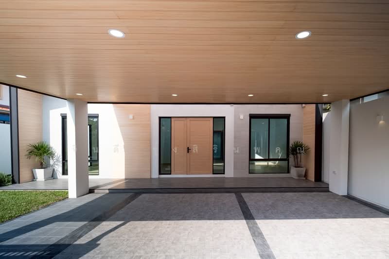 Thanasin Village, Bangkok, Nawamin Road 68, Khlong Kum, Bueng Kum, Bangkok, 3 Bedrooms, 130 sqm, Single Detached House For Sale, by จินดี รุ่งสิรินพคุณ, 500160172 - DDproperty.com