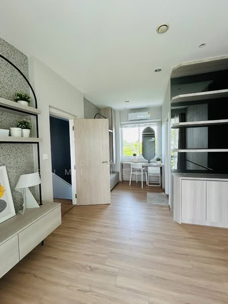 Nirvana Absolute Ekkamai-Ramintra, Bangkok, Soi Sukonthasawat 19, Lat Phrao, Lat Phrao, Bangkok, 4 Bedrooms, 330 sqm, Single Detached House For Sale, by Orapa Sumetheesirisakul, 500160214 - DDproperty.com