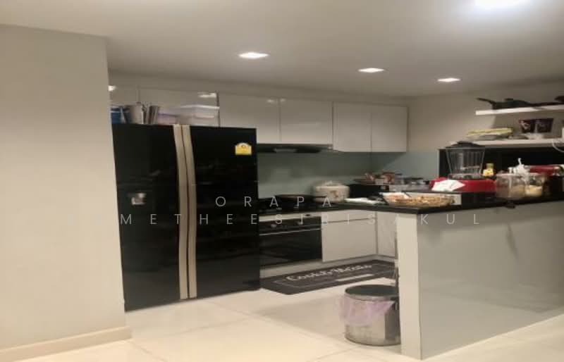 3-BR Townhouse, Bangkok, Sena Nikhom, Chatuchak, Bangkok, 3 Bedrooms, 196 sqm, Townhouse For Sale, by Orapa Sumetheesirisakul, 500160230 - DDproperty.com