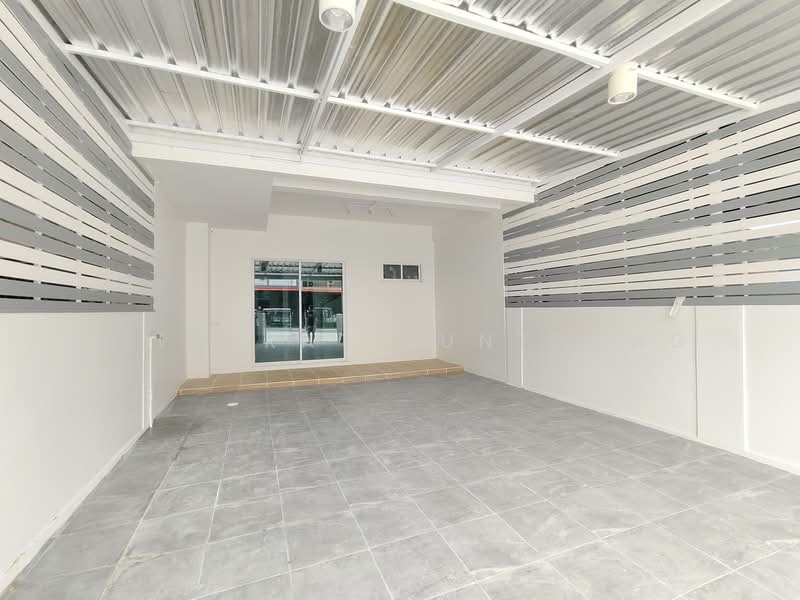 I Leaf Town Lumlukka Klong 3, Pathum Thani, Lam Luk Ka, Lam Luk Ka, Pathum Thani, 4 Bedrooms, 120 sqm, Townhouse For Sale, by Jittarat Kunthong, 500160256 - DDproperty.com