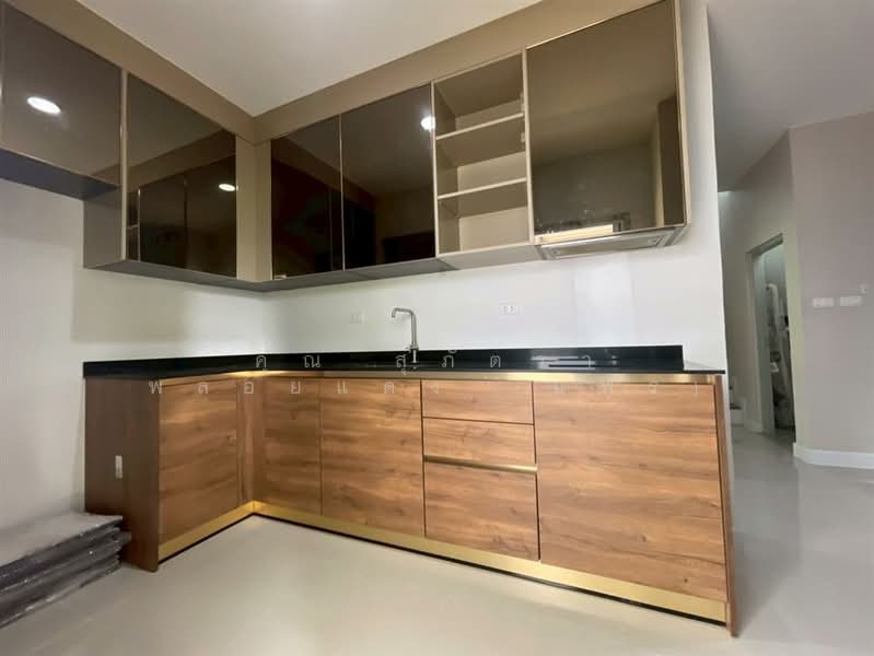 Pave Ramintra-Wongwaen, Bangkok, Soi Karnchanapisek Expressway, O-Ngoen, Sai Mai, Bangkok, 3 Bedrooms, 220 sqm, Single Detached House For Sale, by คุณ สุภัตรา พลอยแดง (แพร), 500160278 - DDproperty.com