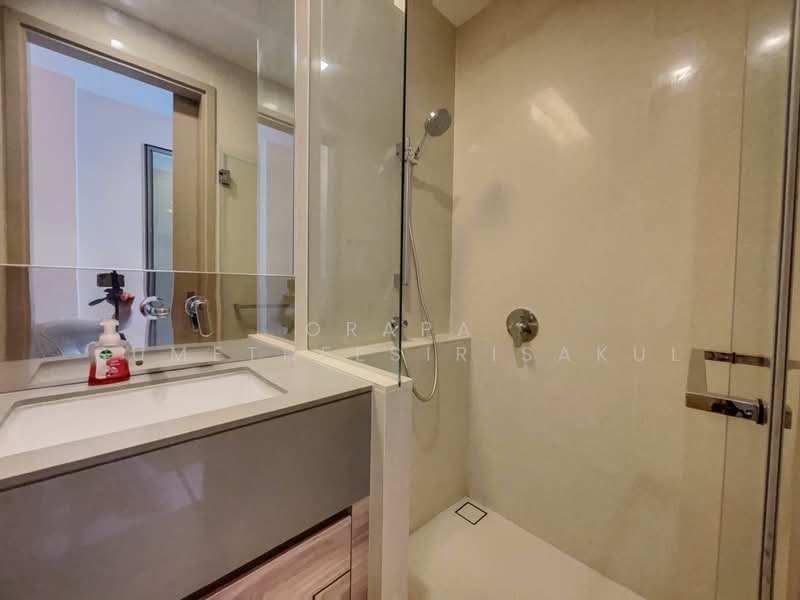 The Esse Asoke, Bangkok, 333 Soi Sukhumvit 21, Sukhumvit Road, Khlongtoei Nua, Watthana, Bangkok, 1 Bedroom, 37 sqm, Condo For Sale, by Orapa Sumetheesirisakul, 500160280 - DDproperty.com