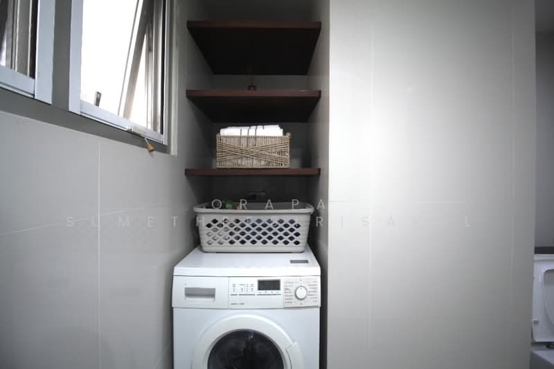 The Rajdamri, Bangkok, Ratchadamri Road, Lumphini, Pathum Wan, Bangkok, 2 Bedrooms, 112 sqm, Condo For Sale, by Orapa Sumetheesirisakul, 500160281 - DDproperty.com