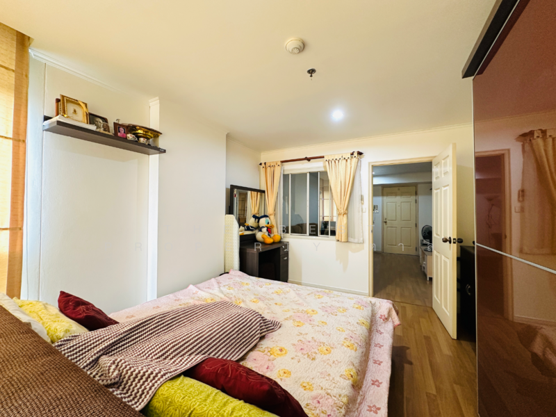 Lumpini Place Pinklao, Bangkok, 28 Borommaratchachonnani Road, Bang Bamru, Bang Phlat, Bangkok, 1 Bedroom, 41 sqm, Condo For Sale, by The Best Property ตาล, 500160290 - DDproperty.com