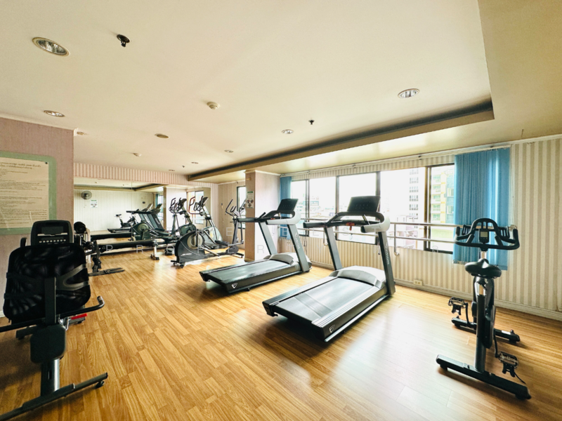 Lumpini Place Pinklao, Bangkok, 28 Borommaratchachonnani Road, Bang Bamru, Bang Phlat, Bangkok, 1 Bedroom, 41 sqm, Condo For Sale, by The Best Property ตาล, 500160290 - DDproperty.com