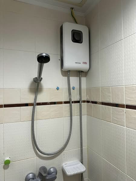 Lumpini Place Ratchada-Thapra : ลุมพินี เพลส รัชดา-ท่าพระ, กรุงเทพ, 18 ถนนรัชดาภิเษก, บุคคโล, ธนบุรี, กรุงเทพ, 67 ตร.ม., คอนโด ให้เช่า, โดย Pavana Sirikogar, 500160291 - DDproperty.com