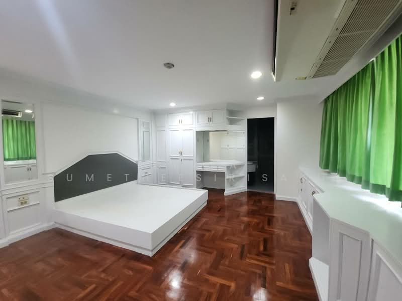 Empire House, Bangkok, Eakamai, Khlong Tan Nua, Watthana, Bangkok, 3 Bedrooms, 183 sqm, Condo For Sale, by Orapa Sumetheesirisakul, 500160294 - DDproperty.com