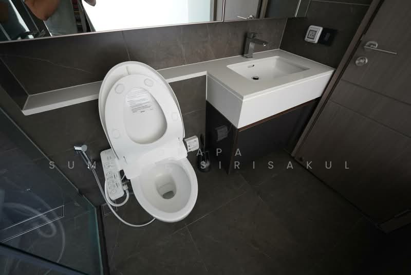 The Esse at Singha Complex, Bangkok, 1788 New Petchaburi Rd, Khlongtoei Nua, Watthana, Bangkok, 1 Bedroom, 50 sqm, Condo For Sale, by Orapa Sumetheesirisakul, 500160317 - DDproperty.com