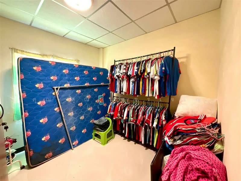 หมู่บ้านทรัพย์มั่นคง 3 บางบ่อ, สมุทรปราการ, บางบ่อ, บางบ่อ, สมุทรปราการ, 100 ตร.ม., ทาวน์เฮ้าส์ ขาย, โดย คุณ สุณี เพชรเจริญ (เนเน่), 500160331 - DDproperty.com