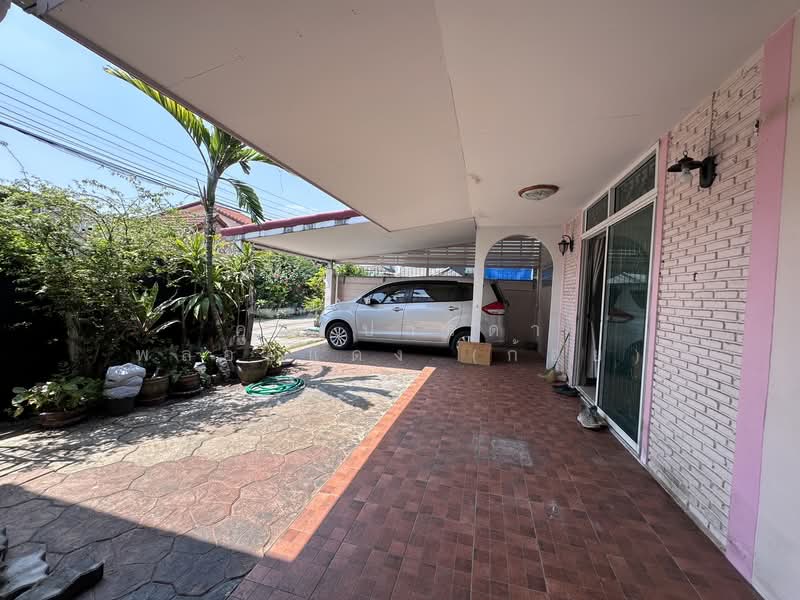 หมู่บ้านโชคชัย คลองจั่น ซอยนวมินทร์81, Bangkok, Khlong Kum, Bueng Kum, Bangkok, 2 Bedrooms, 150 sqm, Single Detached House For Sale, by คุณ ปารดา พลอยแดง (ก้อย), 500160378 - DDproperty.com