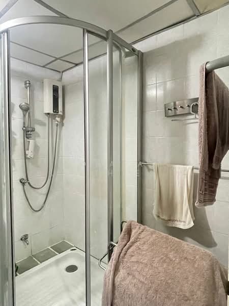 First Tower, Bangkok, 154 Sukhumvit Road, Khlongtoei Nua, Watthana, Bangkok, 1 Bedroom, 70 sqm, Condo For Sale, by Orapa Sumetheesirisakul, 500160394 - DDproperty.com