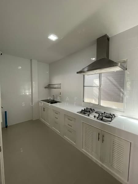 3-BR House, Bangkok, Lat Phrao, Lat Phrao, Bangkok, 3 Bedrooms, 180 sqm, Single Detached House For Sale, by Orapa Sumetheesirisakul, 500160451 - DDproperty.com