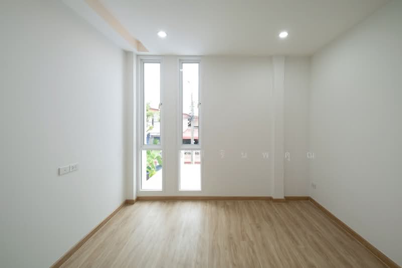 บ้านหรูโซนนวมินทร์–รามอินทรา บ้านเดี่ยว 2 ชั้น, Bangkok, Khlong Kum, Bueng Kum, Bangkok, 4 Bedrooms, 250 sqm, Single Detached House For Sale, by จินดี รุ่งสิรินพคุณ, 500160527 - DDproperty.com