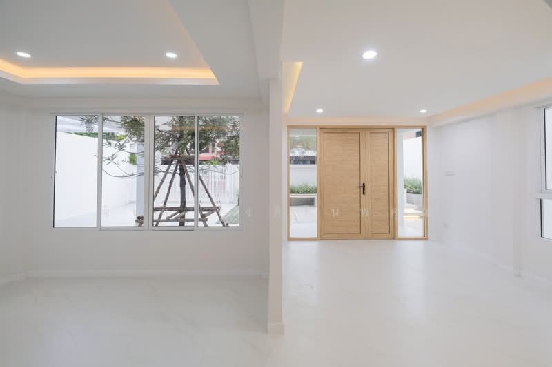 บ้านหรูโซนนวมินทร์–รามอินทรา บ้านเดี่ยว 2 ชั้น, กรุงเทพ, คลองกุ่ม, บึงกุ่ม, กรุงเทพ, 250 ตร.ม., บ้านเดี่ยว ขาย, โดย จินดี รุ่งสิรินพคุณ, 500160527 - DDproperty.com