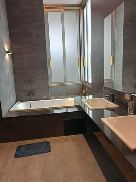 LUXE 35 Ratchada-Ladprao, Bangkok, Soi Lat Phrao 35, Lat Phrao Road, Chan Kasem, Chatuchak, Bangkok, 3 Bedrooms, 400 sqm, Townhouse For Rent, by Pavana Sirikogar, 500160540 - DDproperty.com