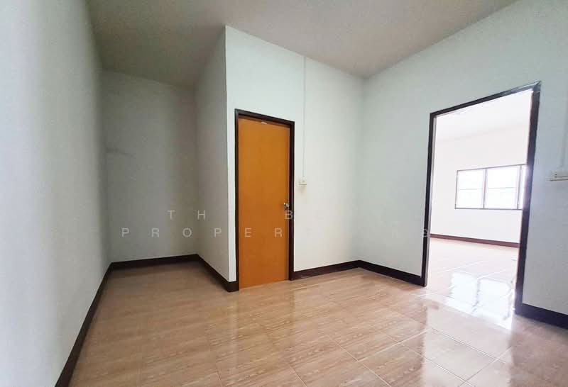 ทาวน์เฮ้าส์หน้าเมือง ปราจีนบุรี, Prachin Buri, Nha Mueng, Muang Prachin Buri, Prachin Buri, 2 Bedrooms, 118 sqm, Townhouse For Sale, by The Best Property ก้อ, 500160591 - DDproperty.com