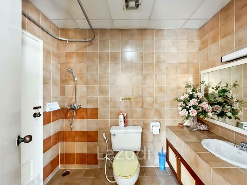 Cha-am Royal Beach Condominium, Phetchaburi, 209 Soi Hat Chao Samran, Hat Chao Samran, Muang Phetchaburi, Phetchaburi, 2 Bedrooms, 138 sqm, Condo For Sale, by Saifon Phuphanna, 500160608 - DDproperty.com