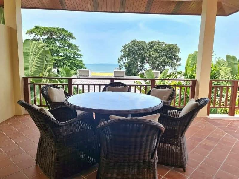 Luxury beachfront pool villa for sale in Bang Saray Beach., Chon Buri (Pattaya), Bang Sa-re, Sattahip, Chon Buri (Pattaya), 3 Bedrooms, 380 sqm, Villa For Sale, by A House Property Co.,Ltd., 500160637 - DDproperty.com