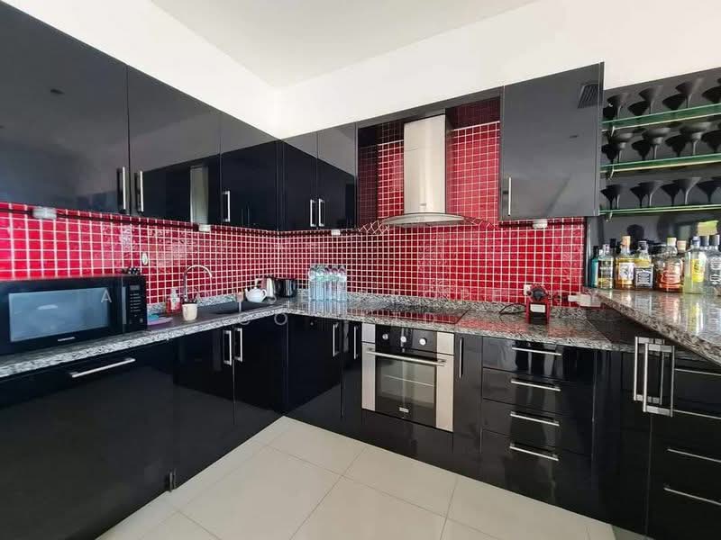 Luxury beachfront pool villa for sale in Bang Saray Beach., Chon Buri (Pattaya), Bang Sa-re, Sattahip, Chon Buri (Pattaya), 3 Bedrooms, 380 sqm, Villa For Sale, by A House Property Co.,Ltd., 500160637 - DDproperty.com