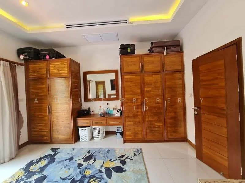 ขายพลูวิลล่าหรู ติดทะเล หาดบางเสร่, ชลบุรี, บางเสร่, สัตหีบ, ชลบุรี, 380 ตร.ม., วิลล่า ขาย, โดย A House Property Co.,Ltd., 500160637 - DDproperty.com